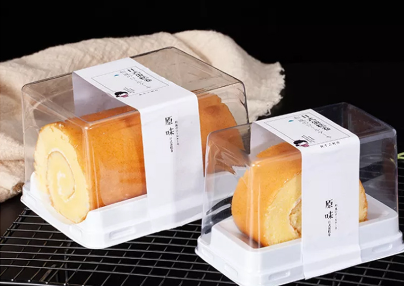 Individual Dessert Trays with Clear Domed Lids