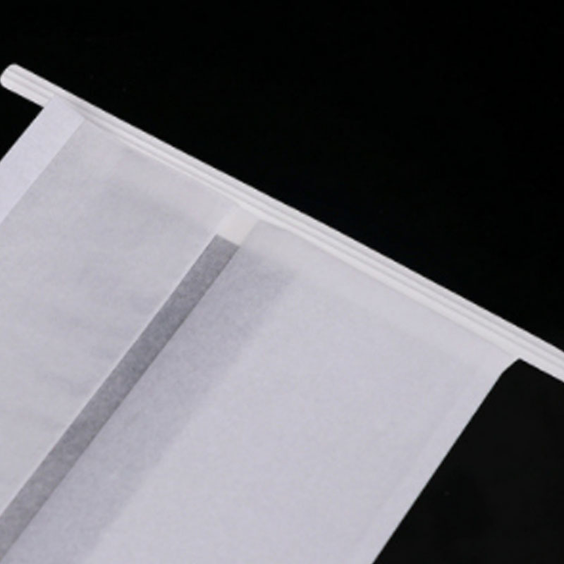 Structure and component detail for white window bags for bread and bakery goods