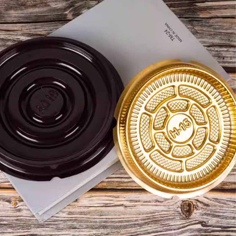 Mini Round Cake Containers with Black Bases