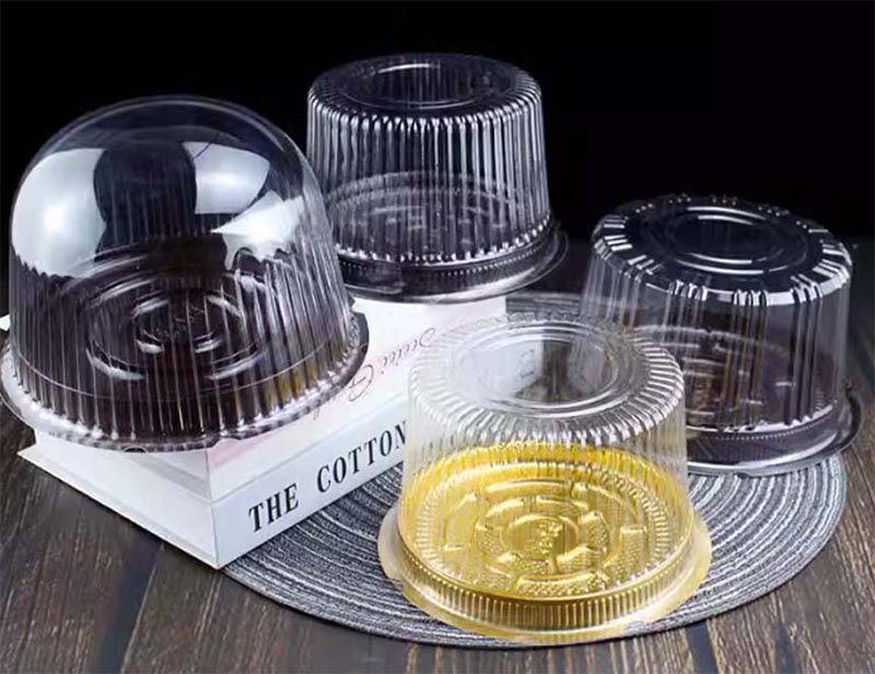 Mini Round Cake Containers with Black Bases
